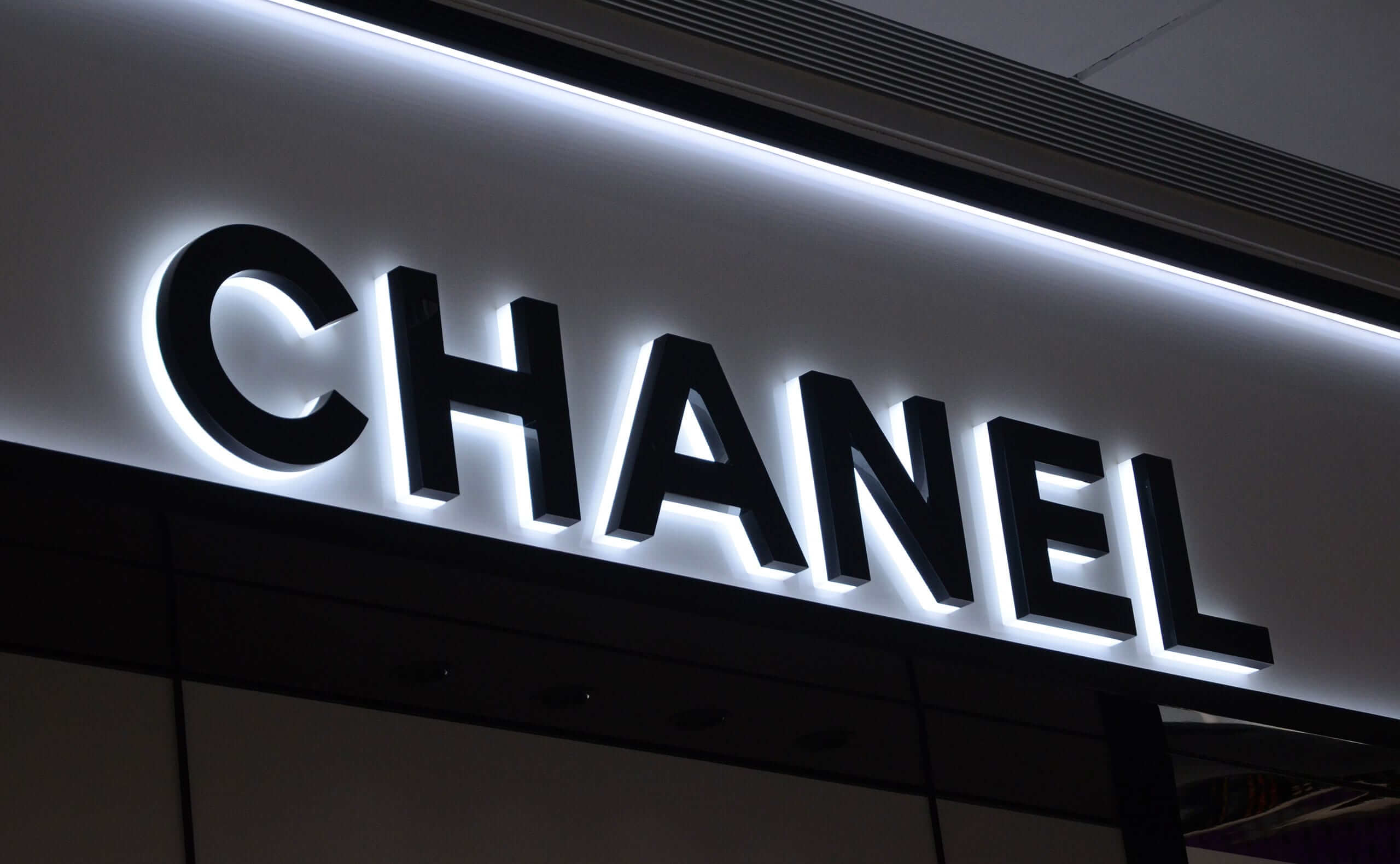 Luxury Metal Backlit Channel Letters For Chanel