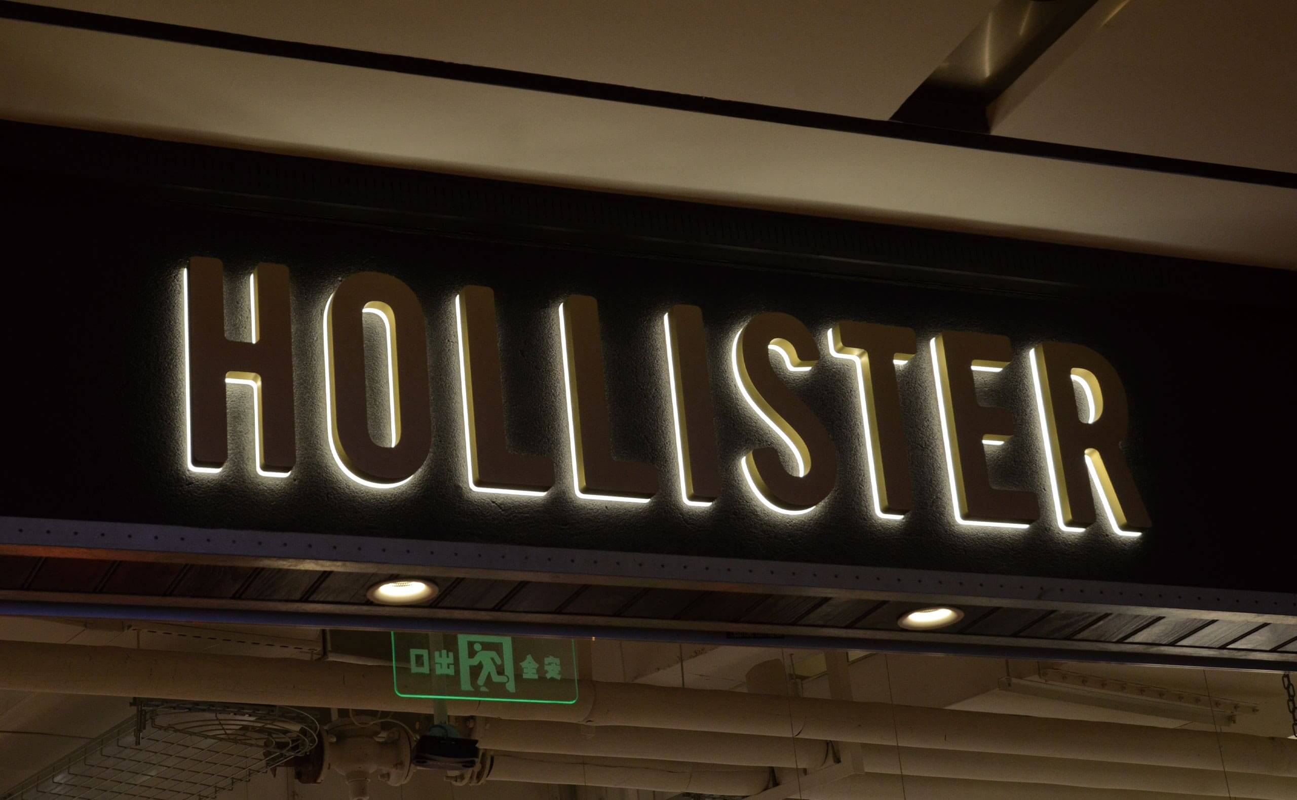 Luxury Metal Backlit Channel Letters For Hollister