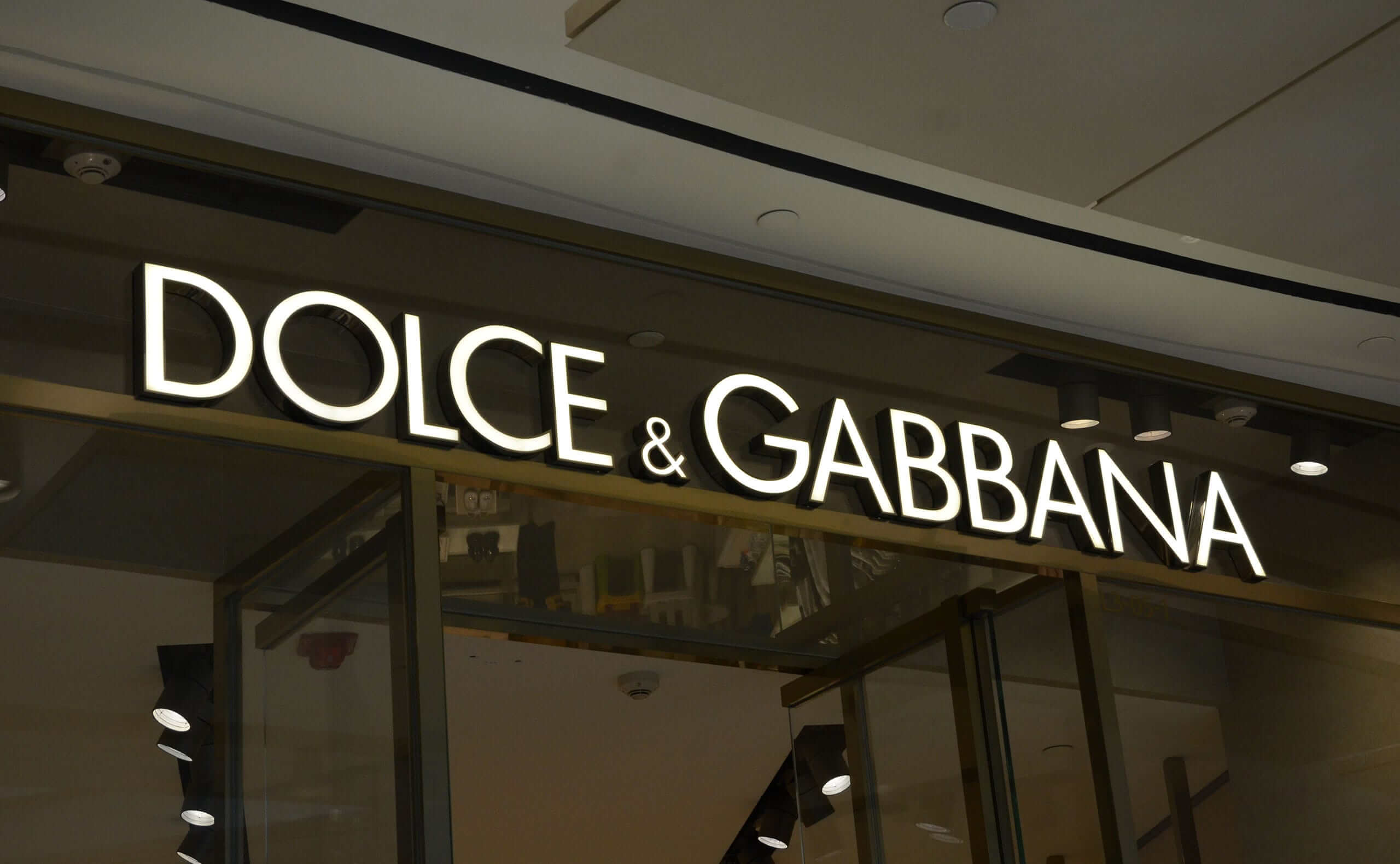 Metal Front Lit Channel Letters With Face Return For Dolce & Gabbana