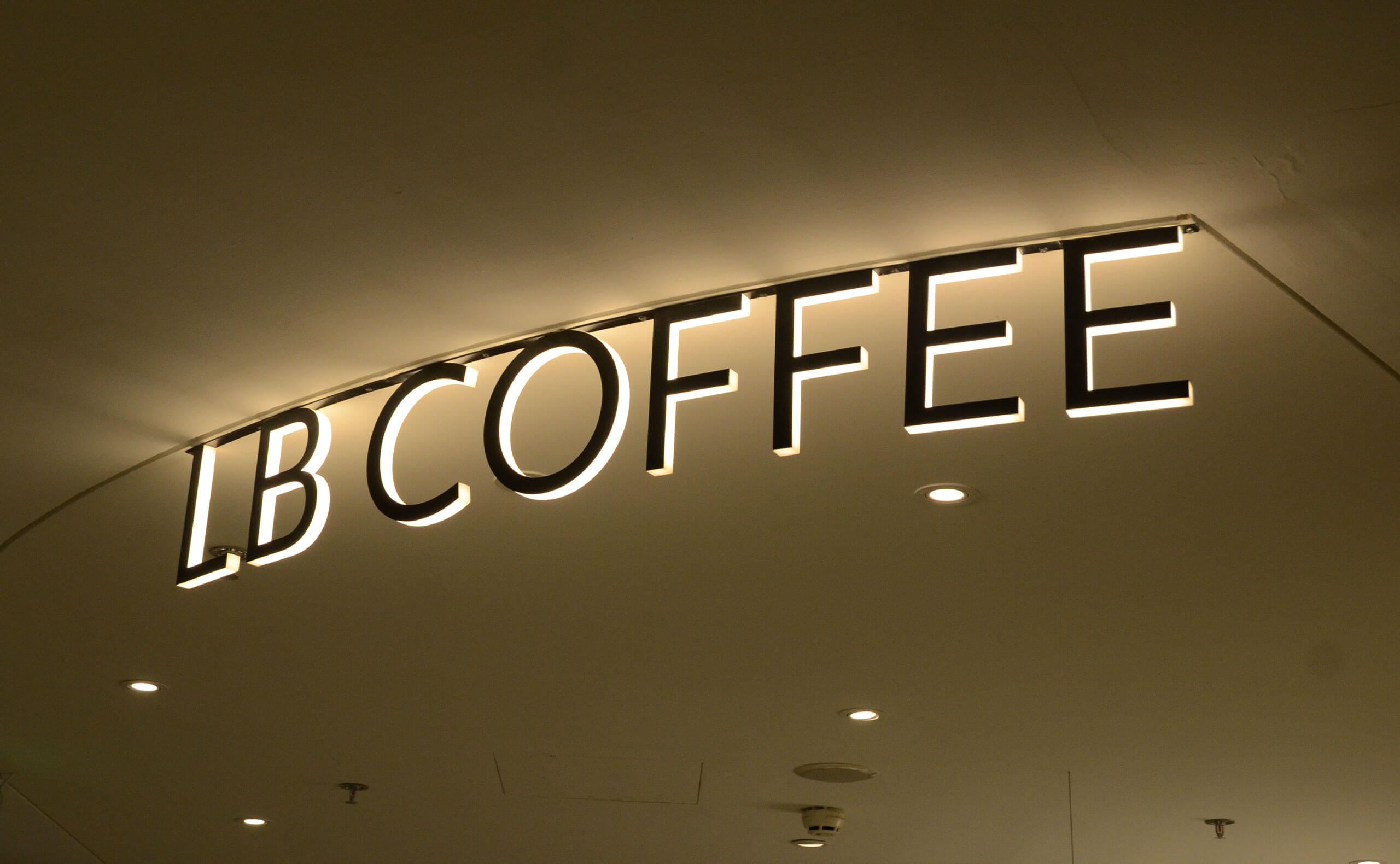 Side Lit Channel Letters With Metal Front Surface For Lb Coffee