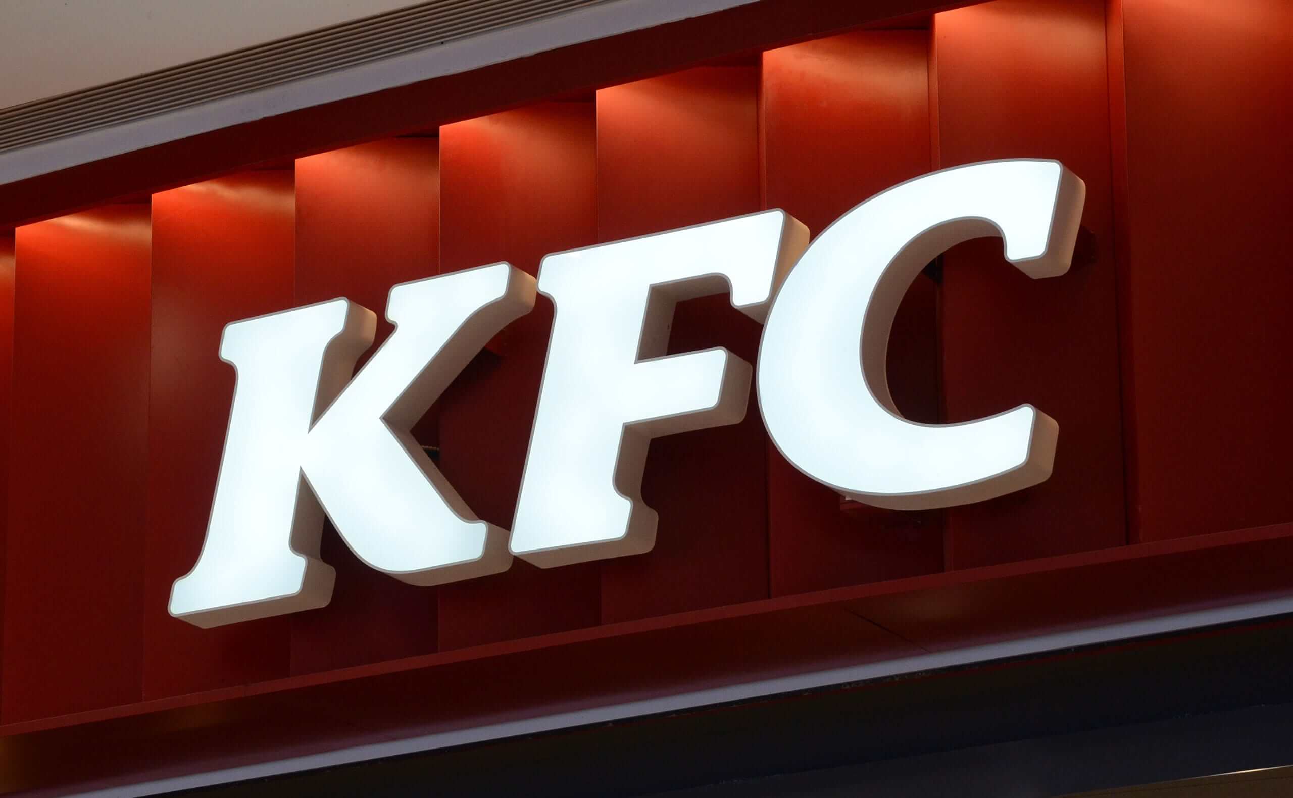 Metal Front Lit Channel Letters With Face Return For KFC