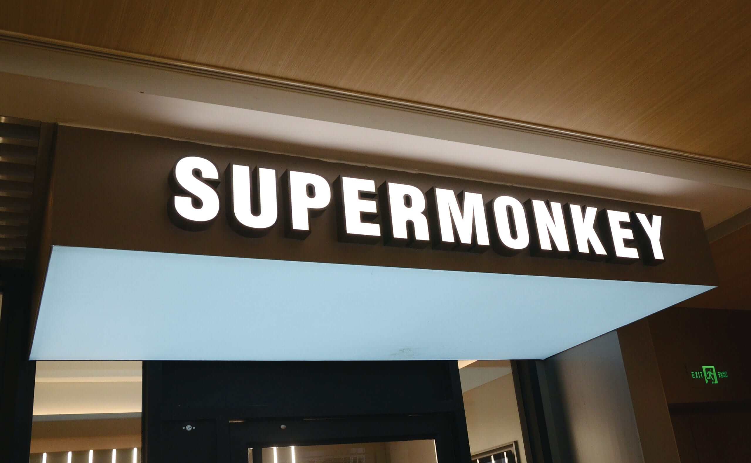 Metal Front Lit Trimless Channel Letters For Super Monkey
