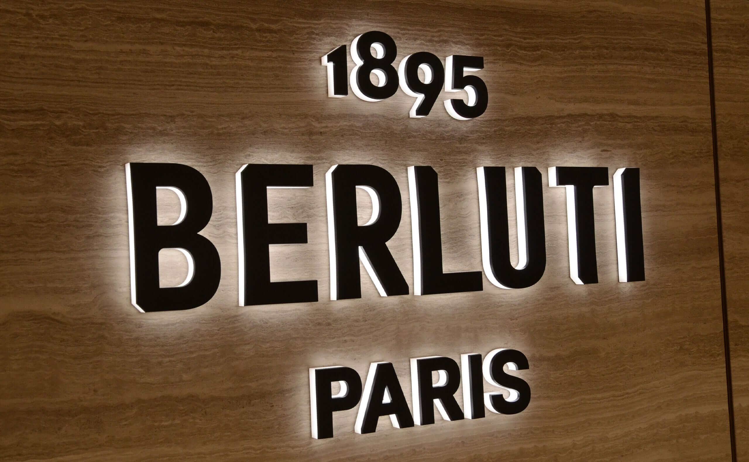 Side Lit Channel Letters With Black Acrylic Front Surface For Berluti